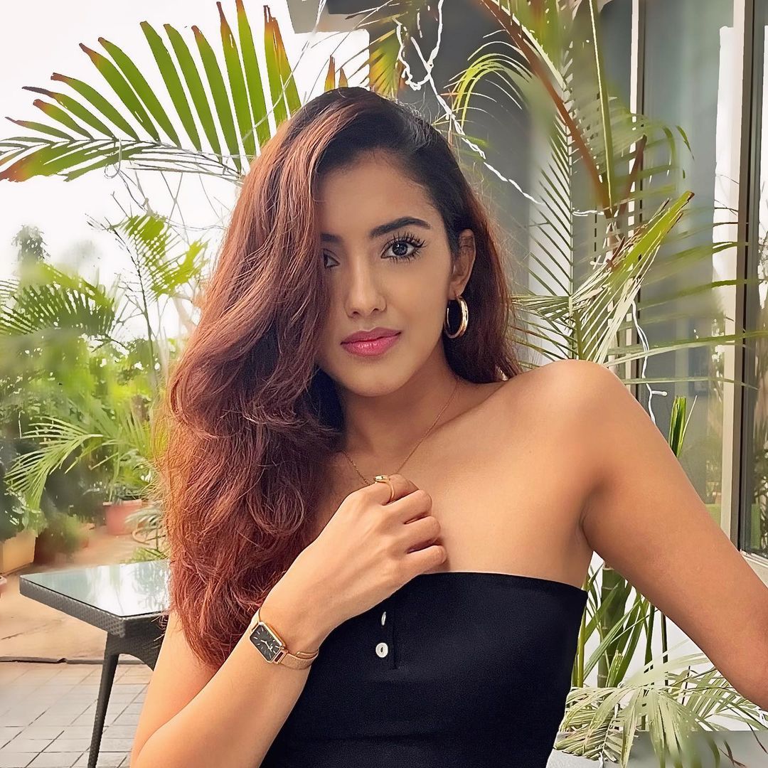 Malavika Sharma Amazing Photos.