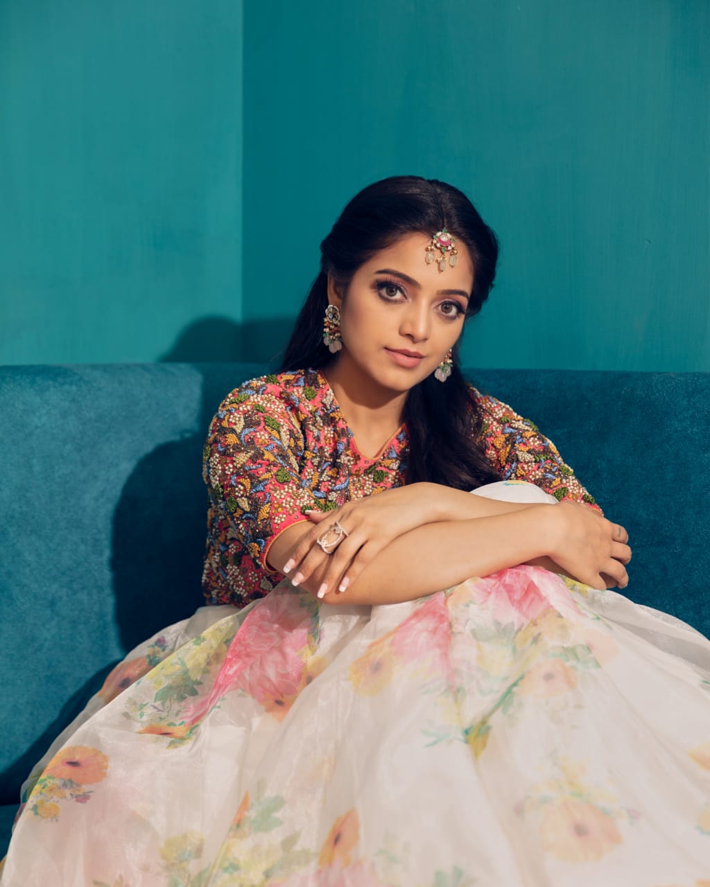 Actress Janani Iyer Sizzling Stills