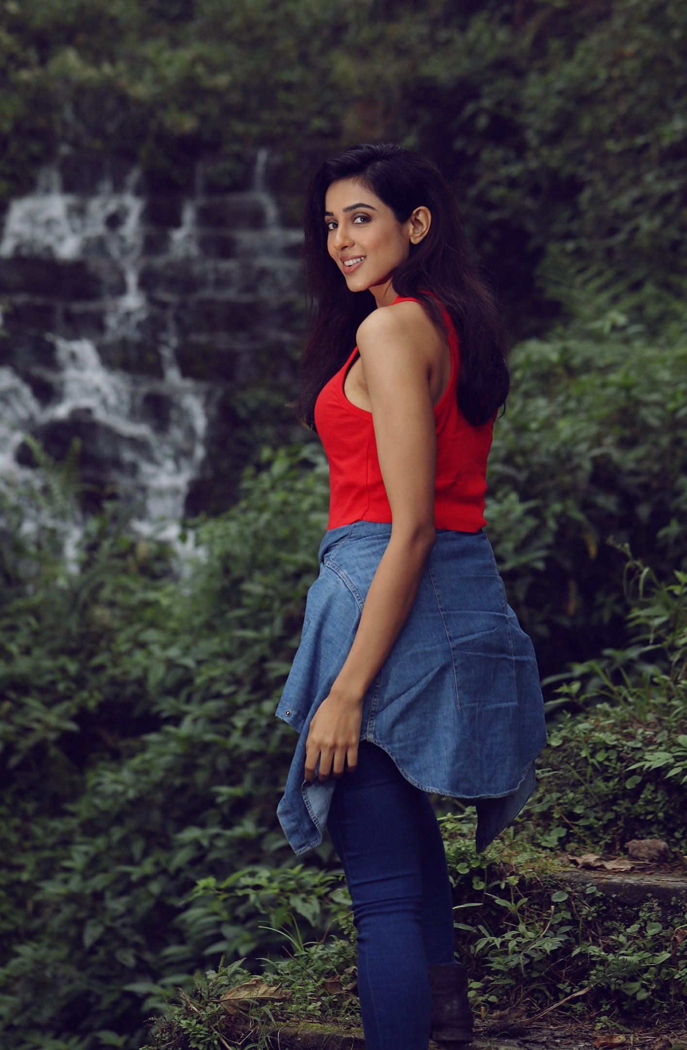 Riya Suman Sizzling Clicks.