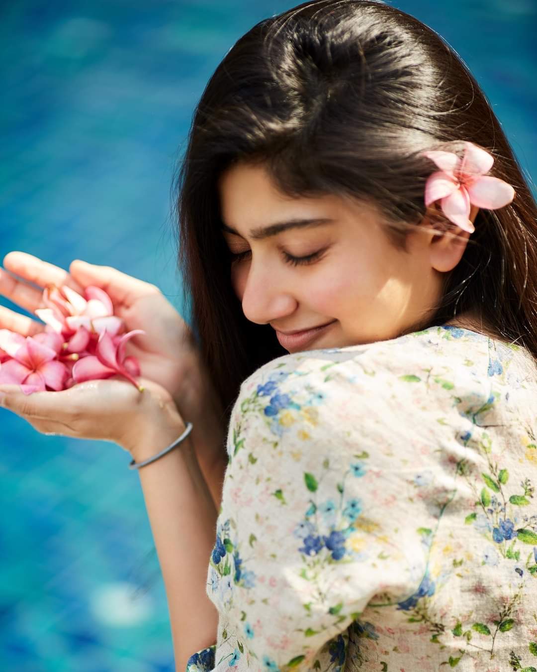 Sai Pallavi Cute Stills.