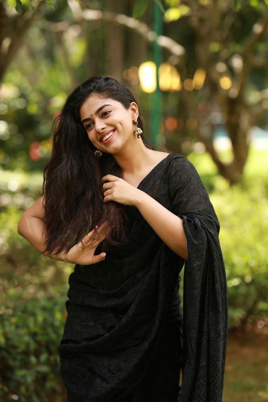 Siddhi Idnani Fresh Images.