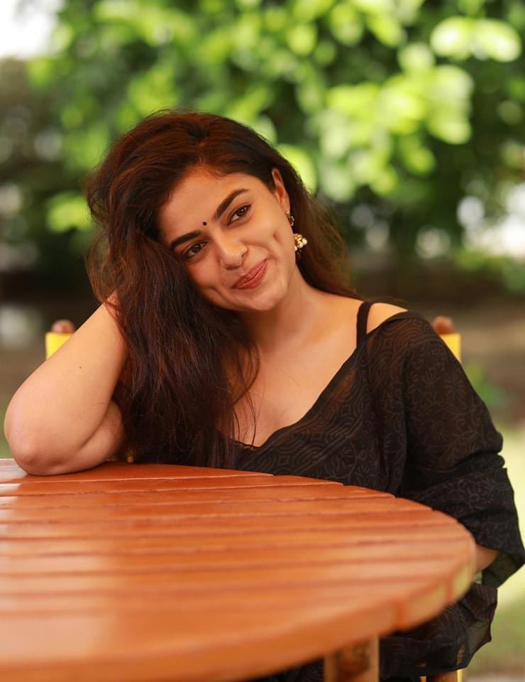 Siddhi Idnani Fresh Images.