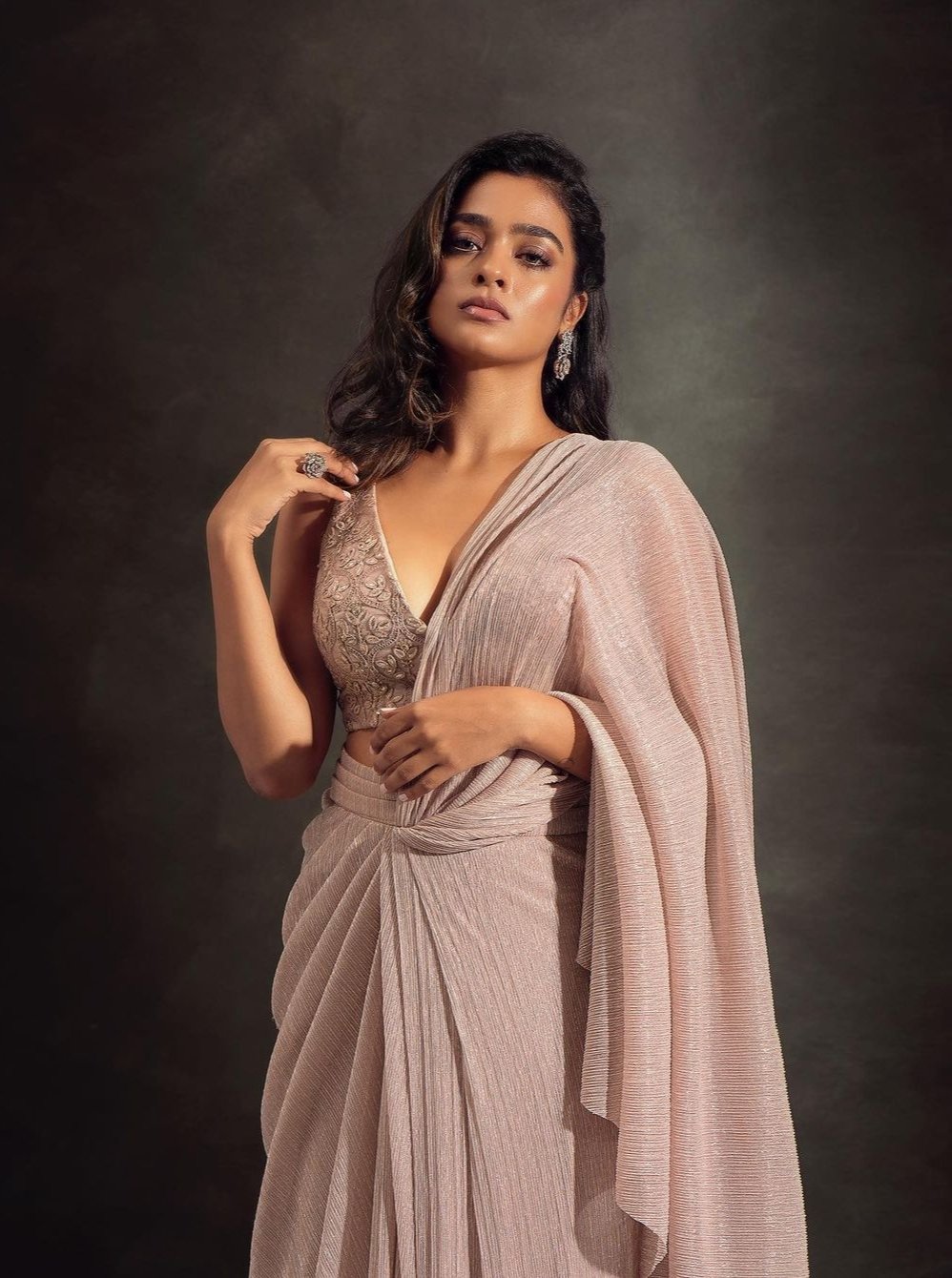 Gayathrie Shankar Nice Pics.