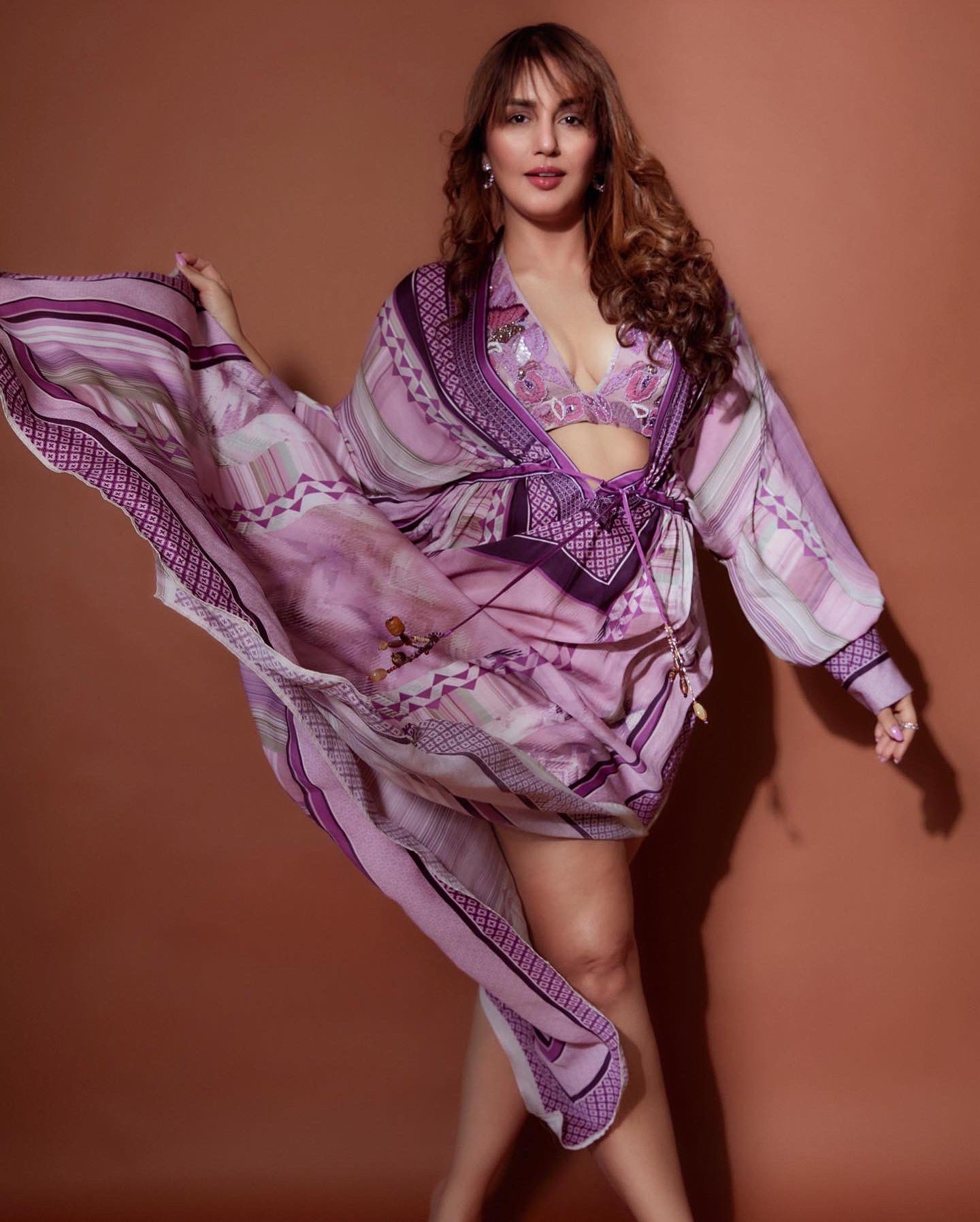 Lovely Huma Qureshi Pics.