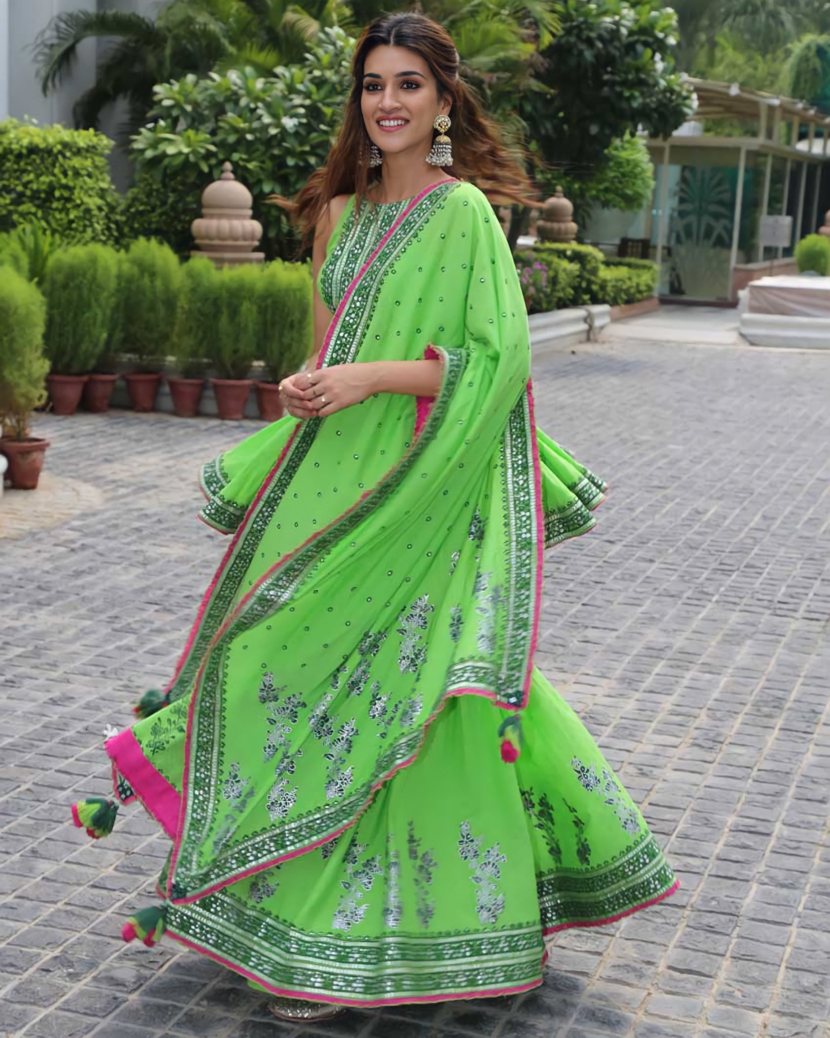 Kriti Sanon Latest Images.