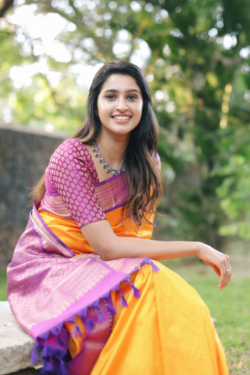 Tanya Ravichandran Gorgeous Pics.