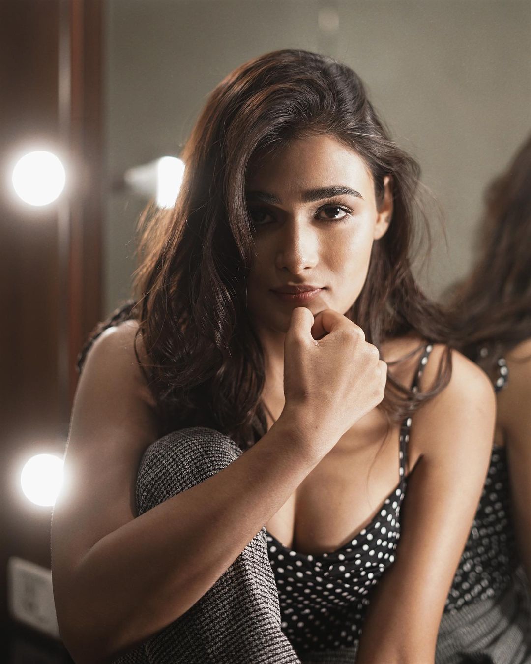 Shalini Pandey Pretty Pics.