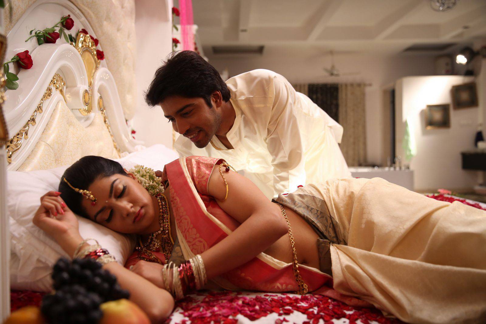 James Bond Telugu Movie Stills | Allari Naresh, Sakshi Chowdary.