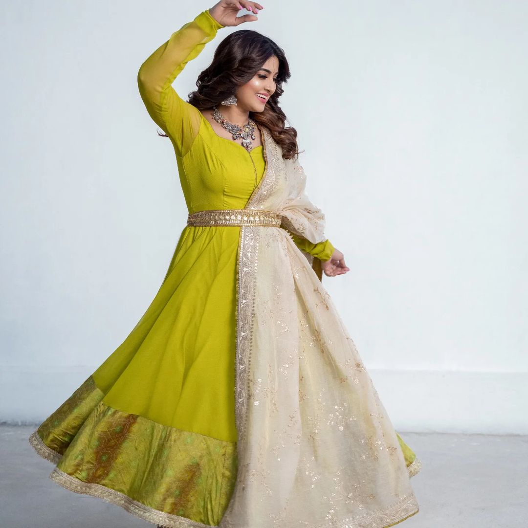 Sneha Latest Stills.