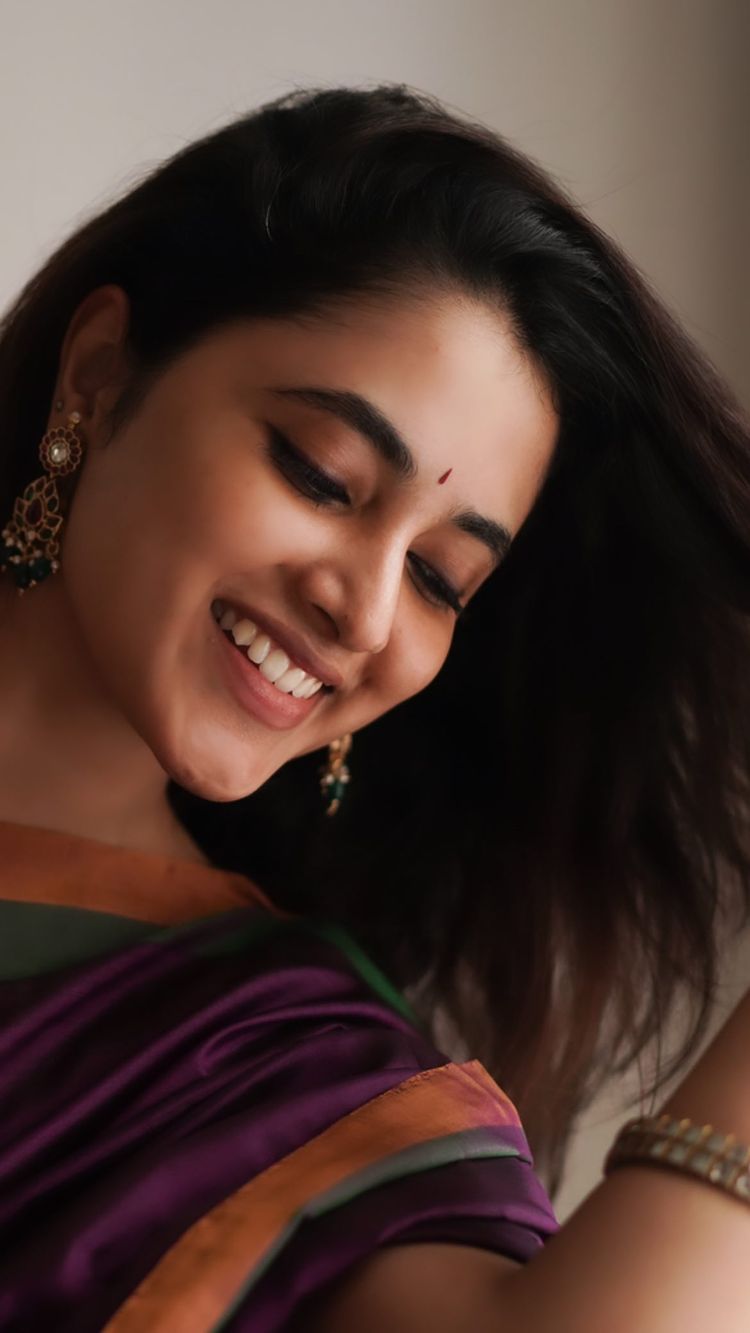 Priyanka Mohan Amazing Images.