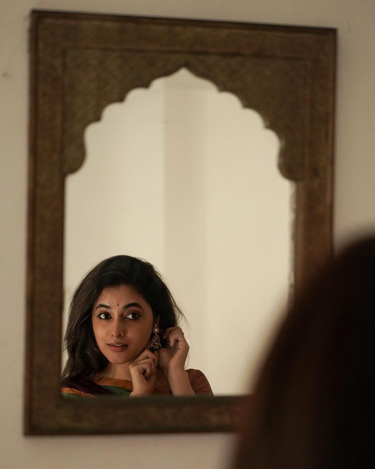 Priyanka Mohan Amazing Images.