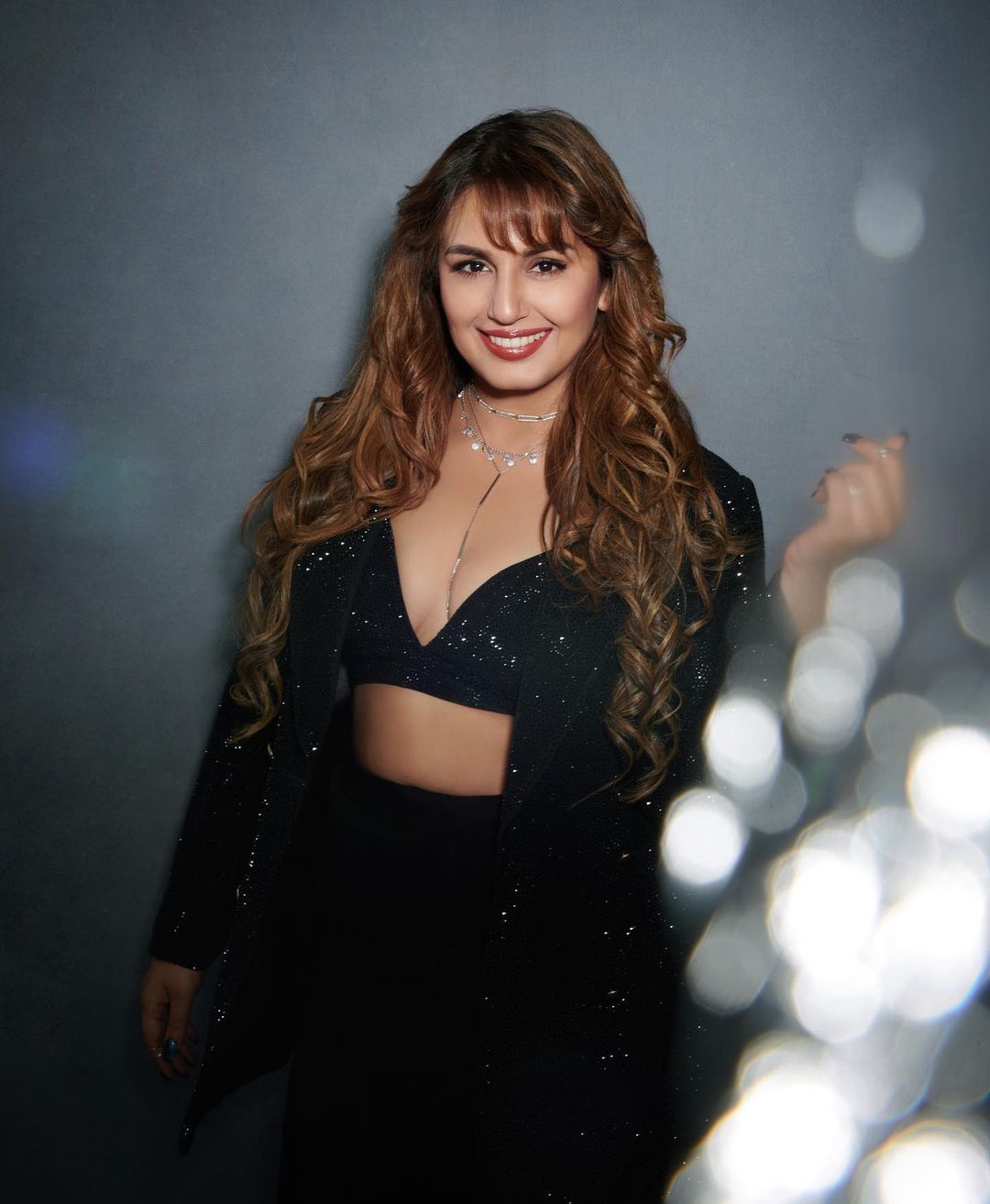 Lovely Huma Qureshi Pics.