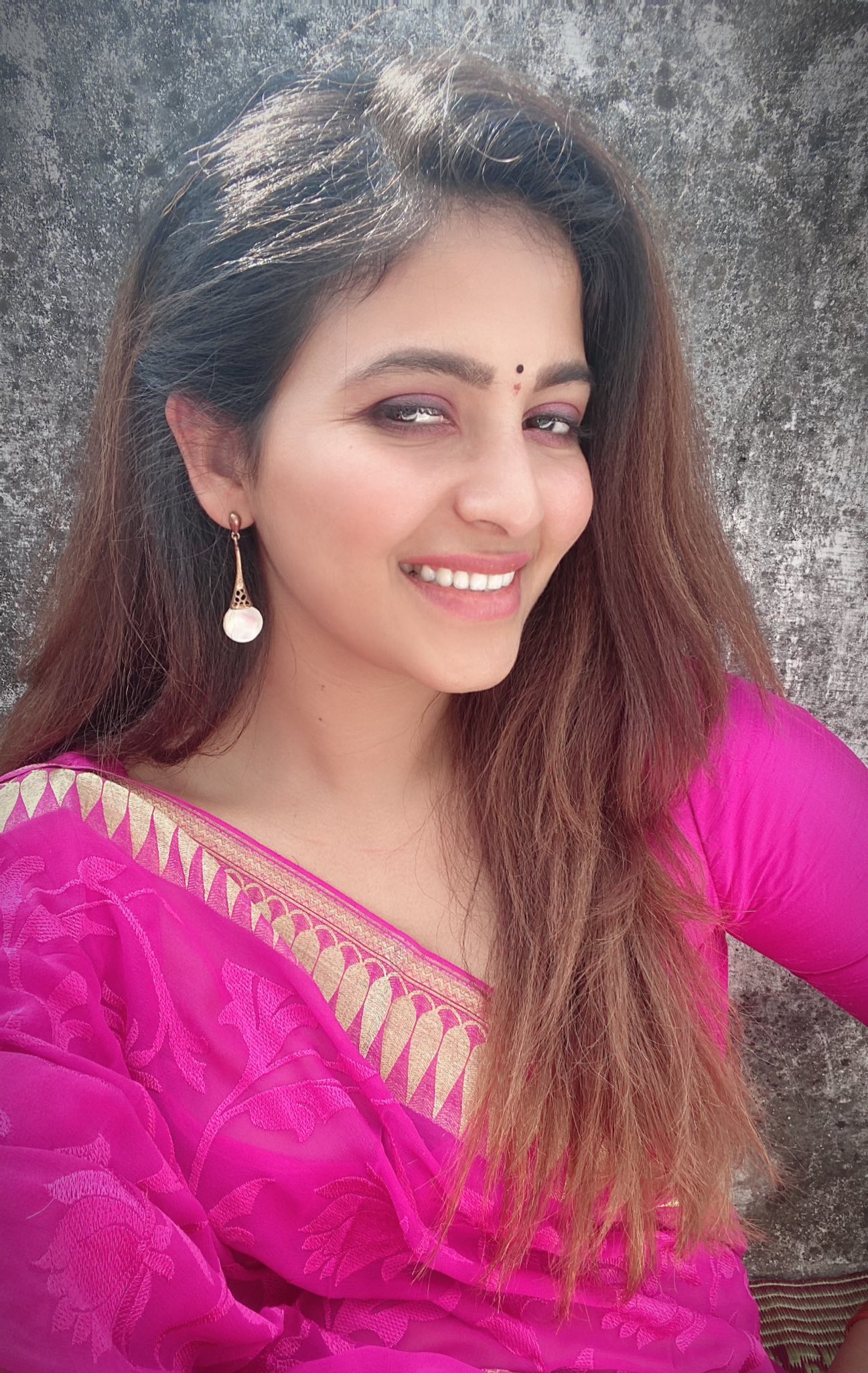 Anjali Amazing Photos.