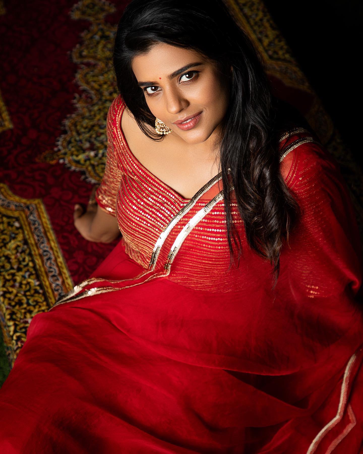 Aishwarya Rajesh Sizzling Pics.