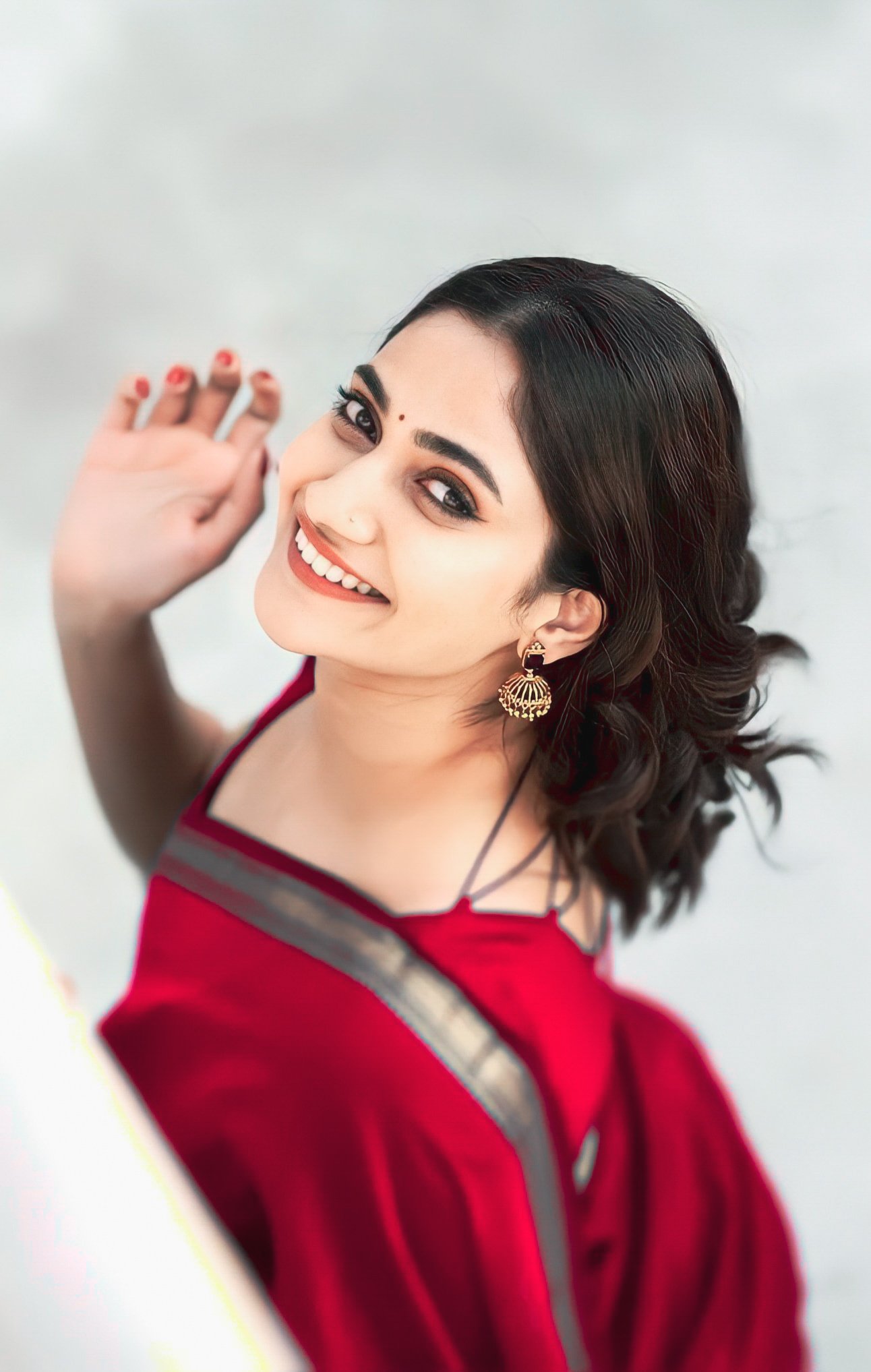 Losliya Mariyanesan Stunning Stills.