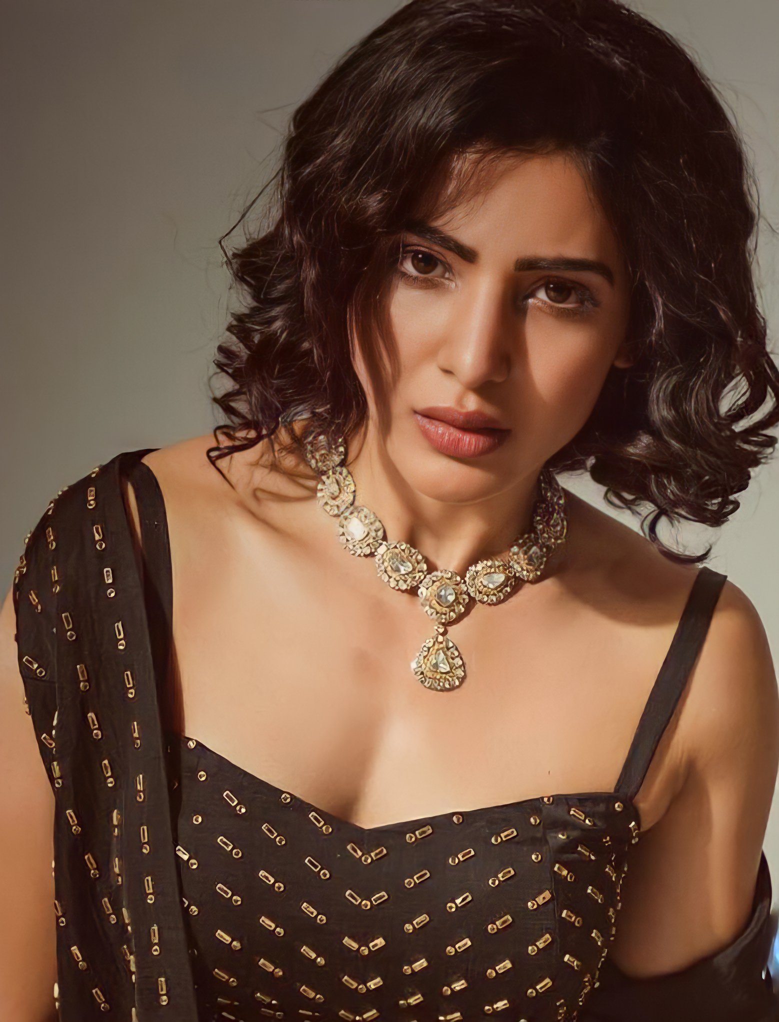 Samantha Akkineni Sizzling Pictures.