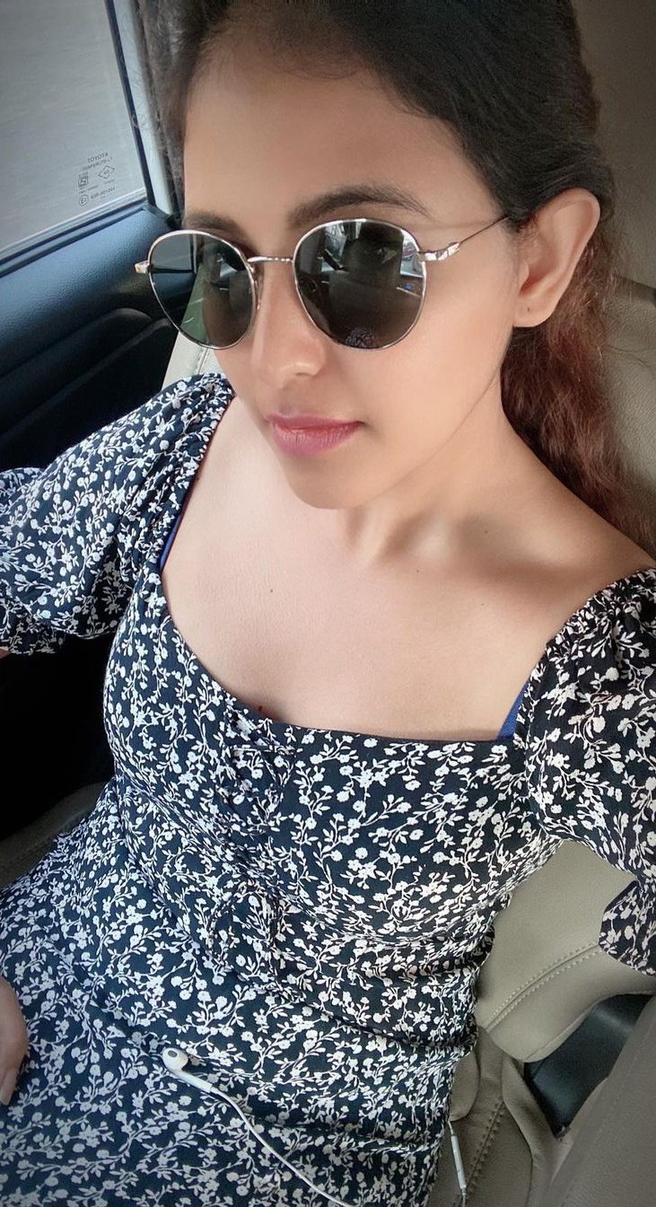 Anjali Amazing Photos.