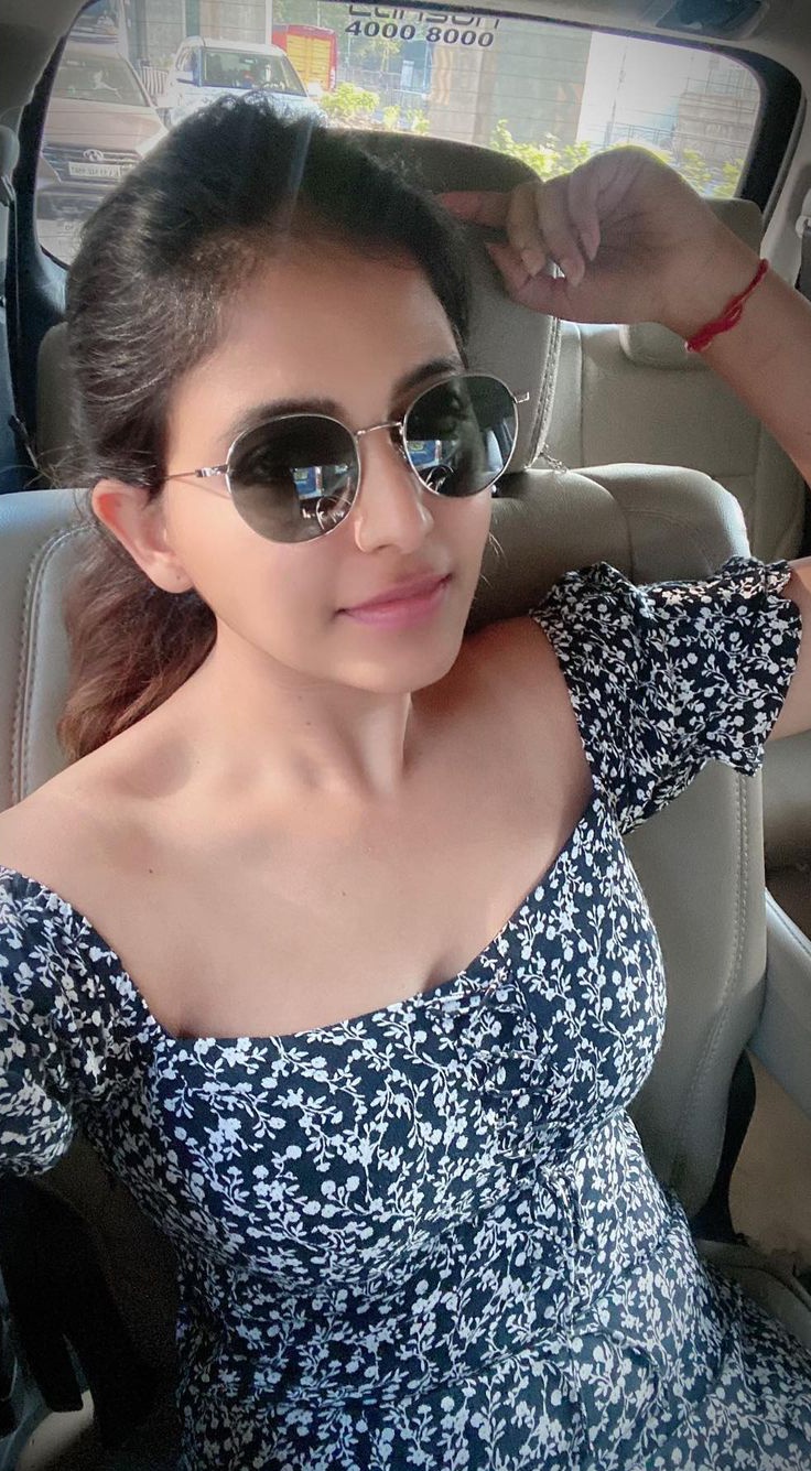 Anjali Amazing Photos.