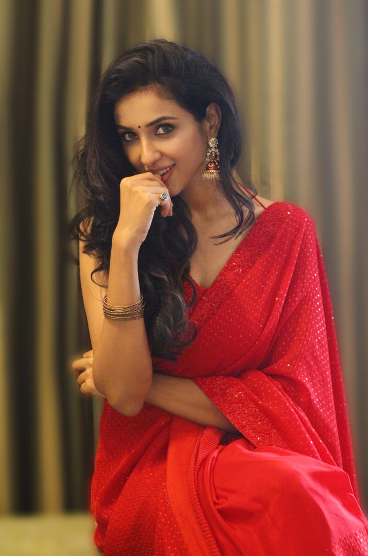 Riya Suman Sizzling Clicks.