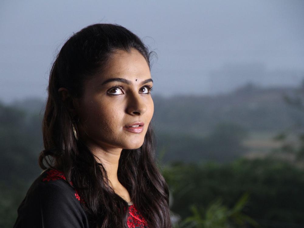 Aranmanai Movie Stills | Hansika | Andrea | Lakshmi Rai