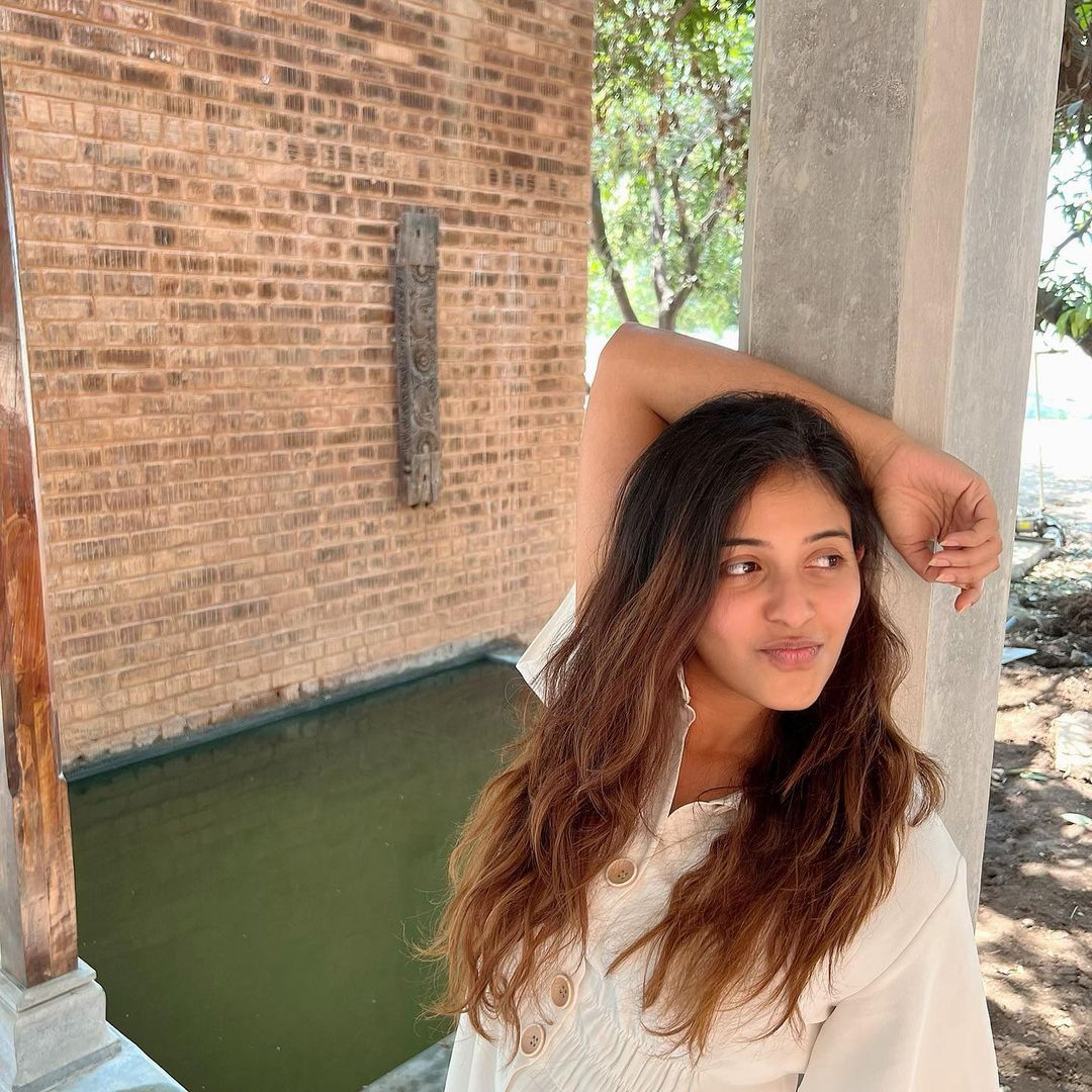 Anjali Amazing Photos.