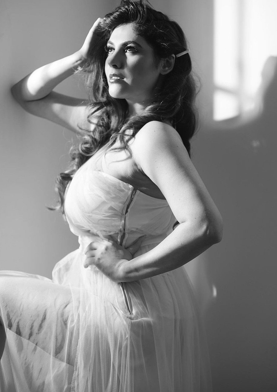 Actress Sherin Amazing Stills.