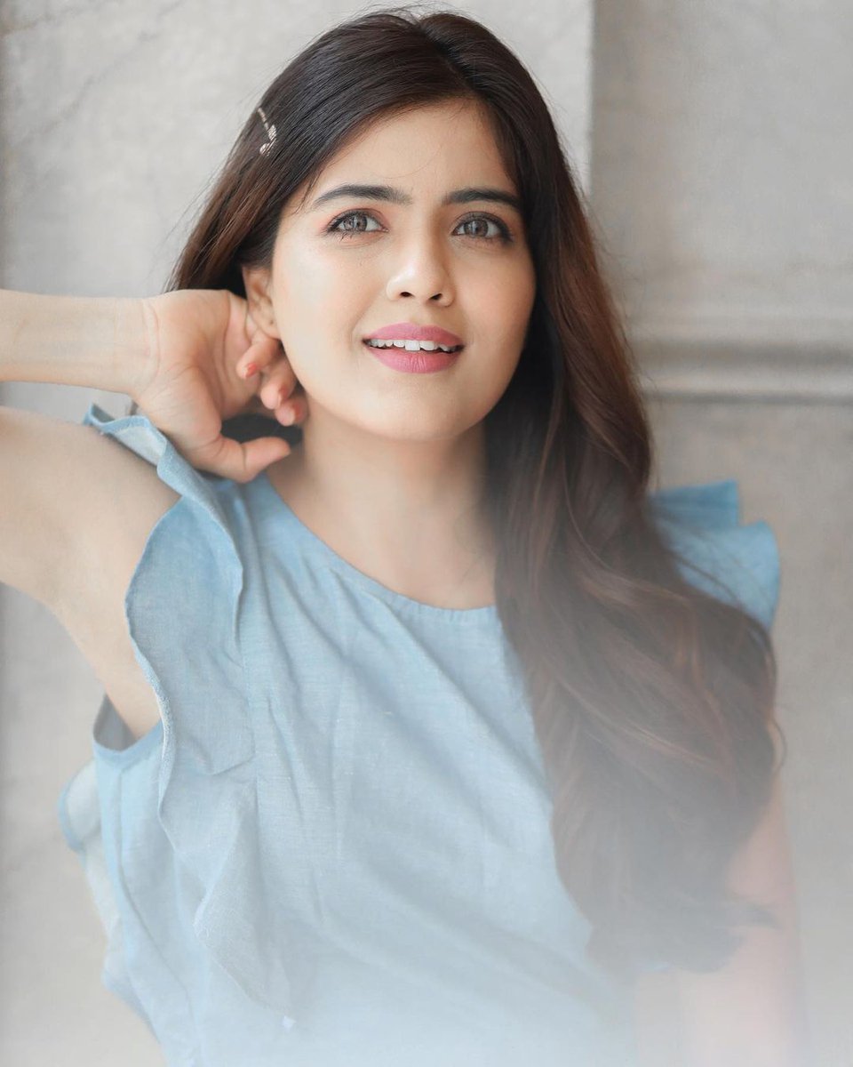 Amritha Aiyer Lovely Pics.
