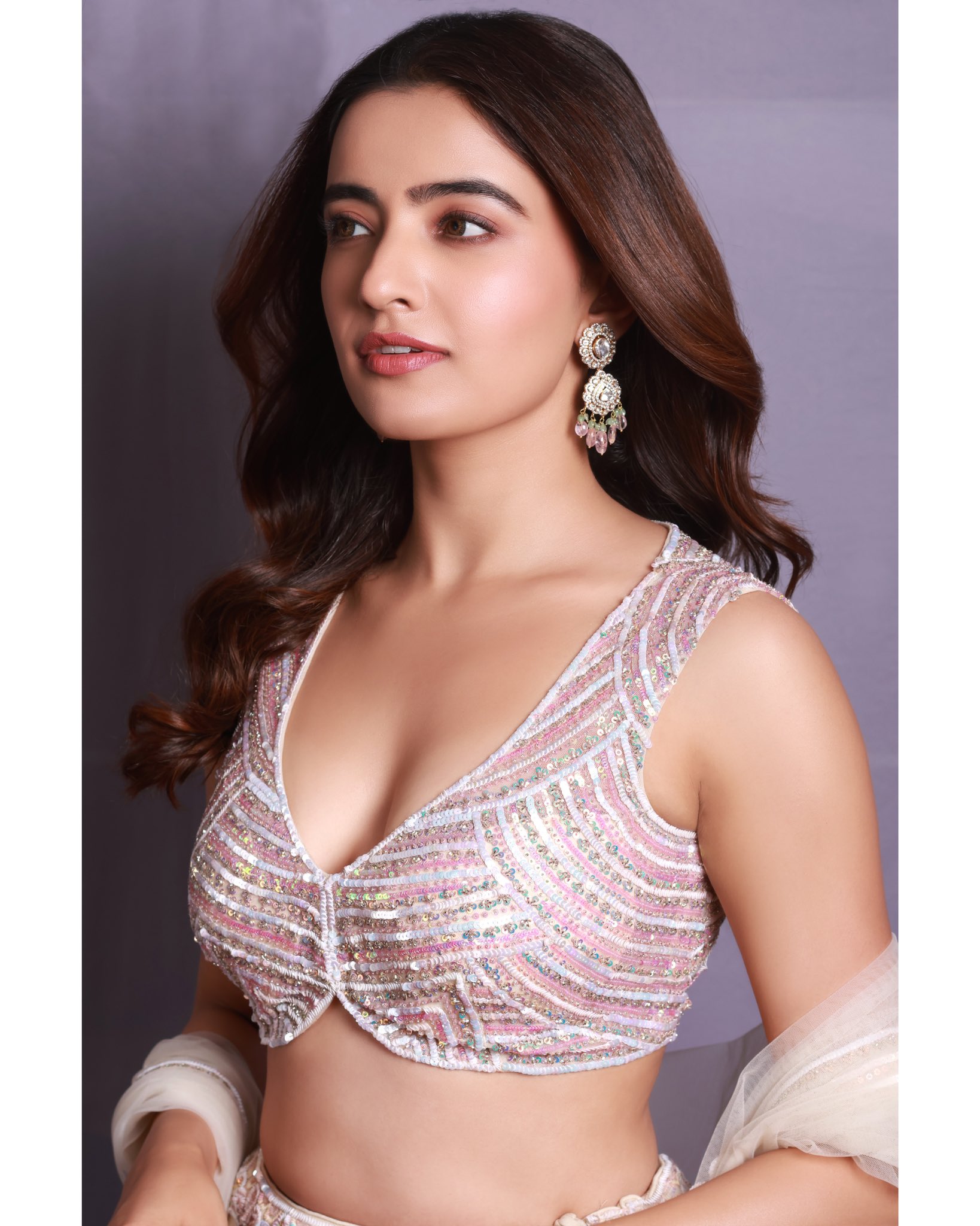 Beautiful Stills of Rukshaar Dhillon!