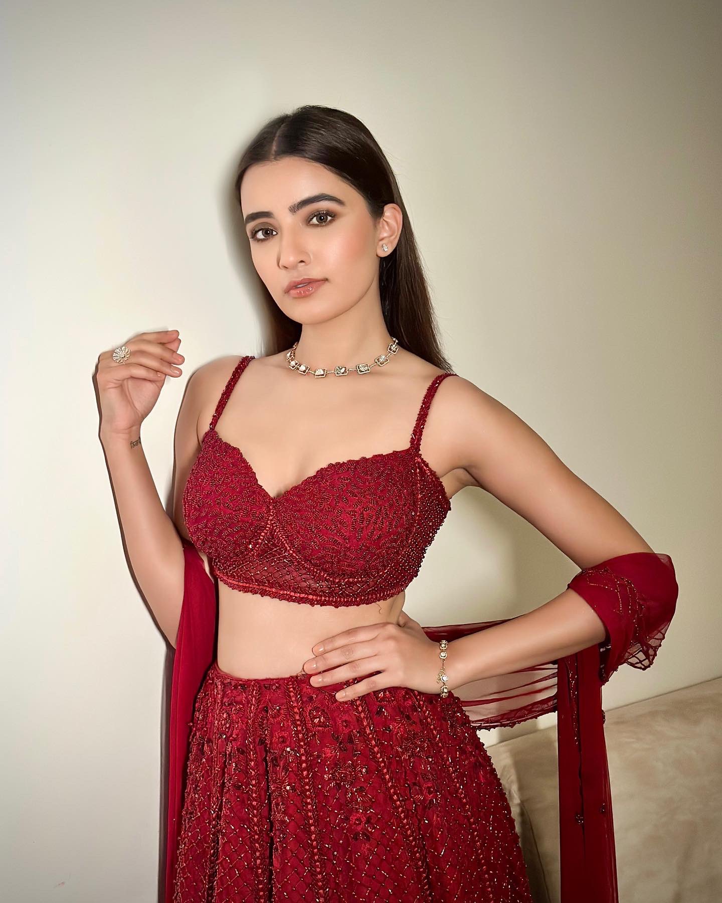 Beautiful Stills of Rukshaar Dhillon!