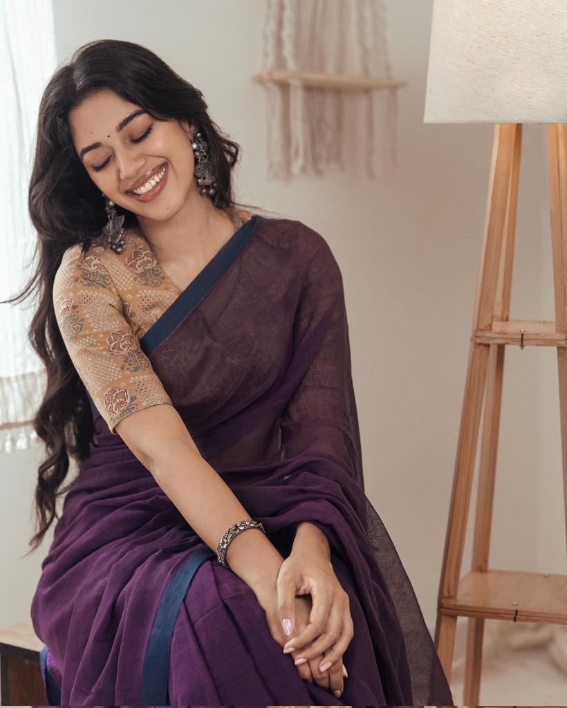 Beautiful Stills of Mirnalini Ravi!