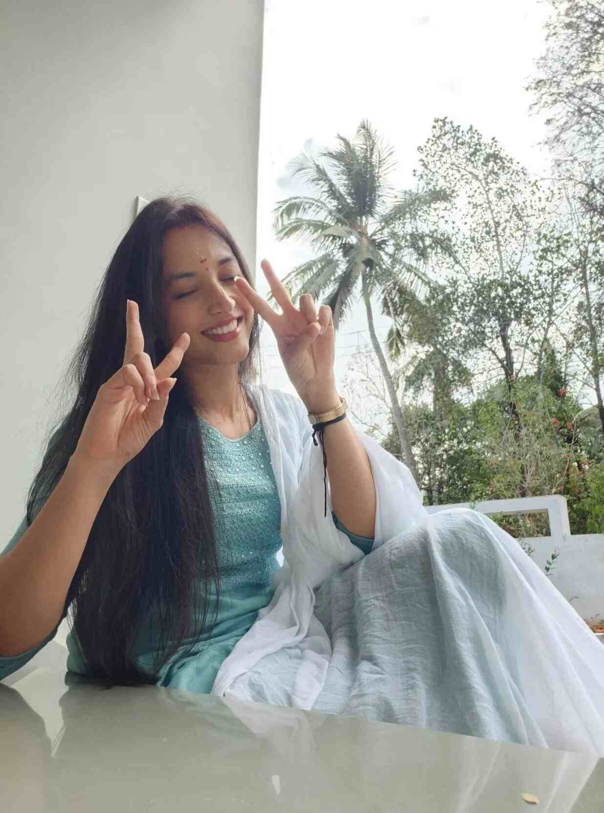 Gorgeous Stills of Srinidhi Shetty!