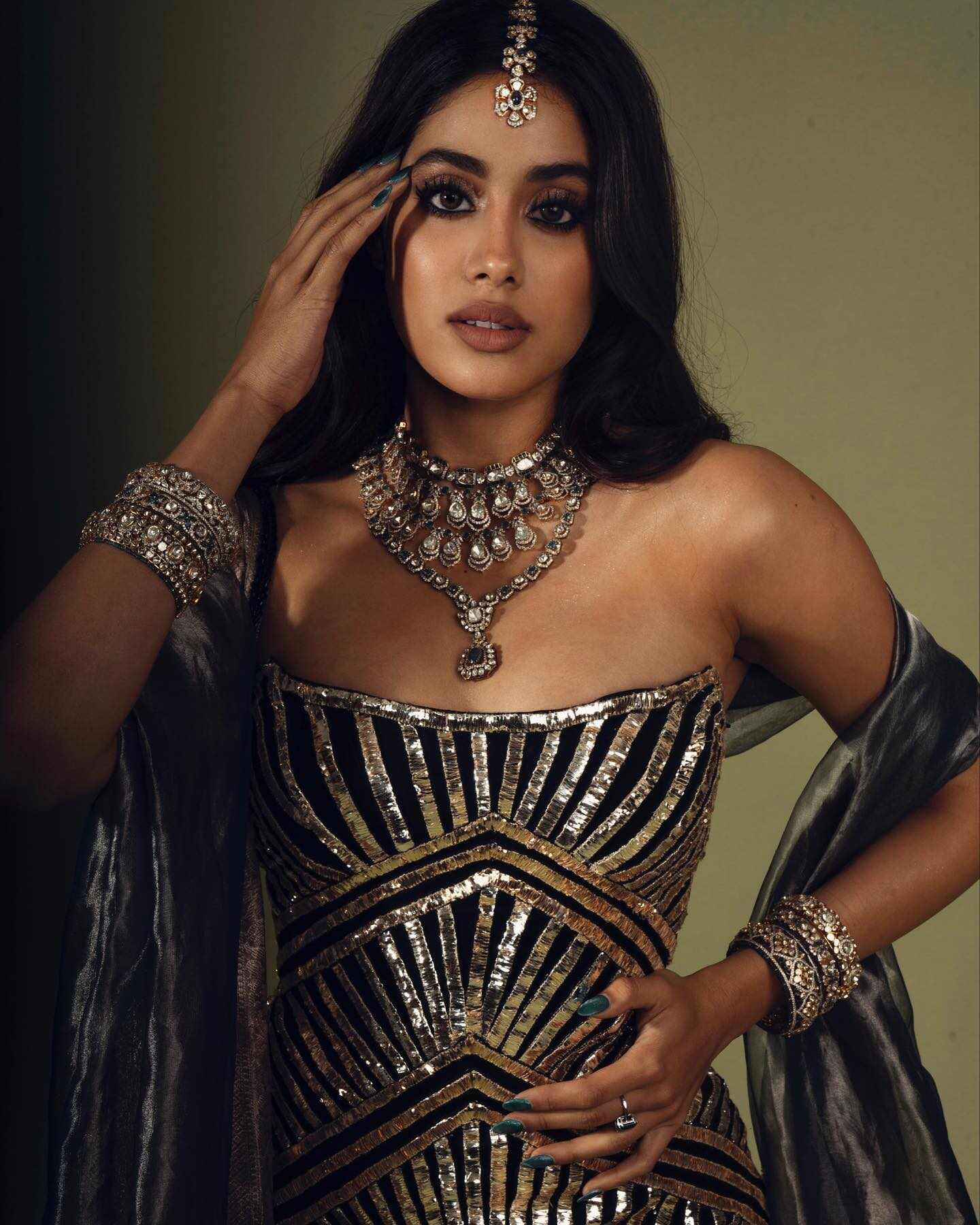 Beautiful Stills of Janhvi Kapoor!