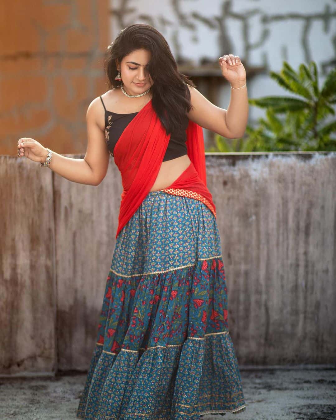 Fresh Photos of Shruthi Selvam!