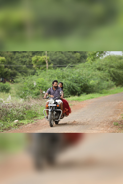 Kazhuvethi Moorkkan Movie Picturs 