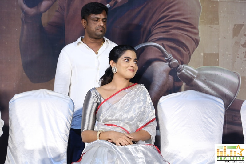 Por Thozhil Movie Stills!
