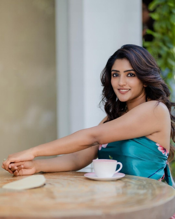 Sizzling Images of Eesha Rebba!