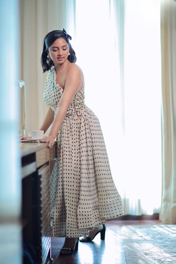 Gorgeous Stills of Shrushti Dange!