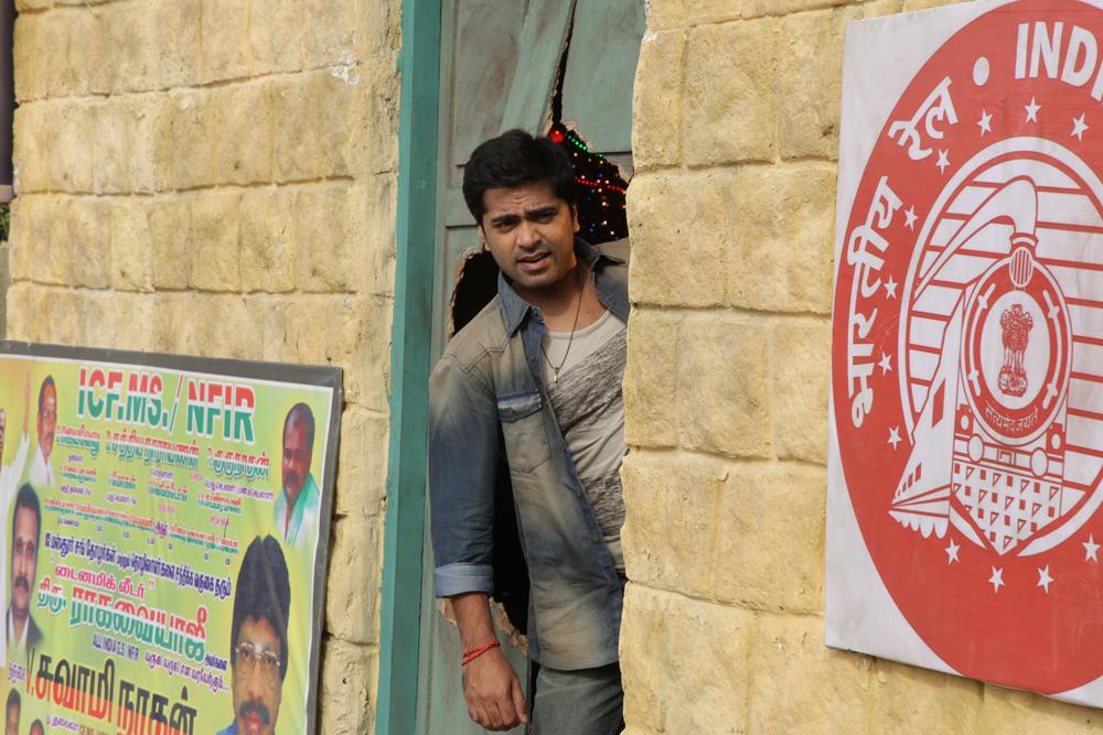 Vaalu Tamil Movie Stills | Simbu