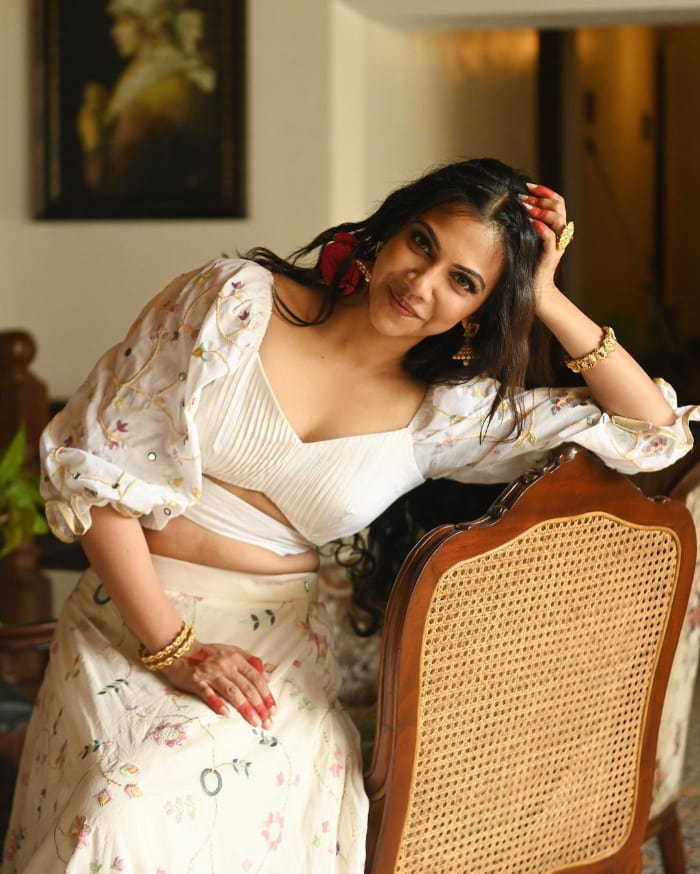 Captivating Madonna Sebastian Stills - A Visual Delight!