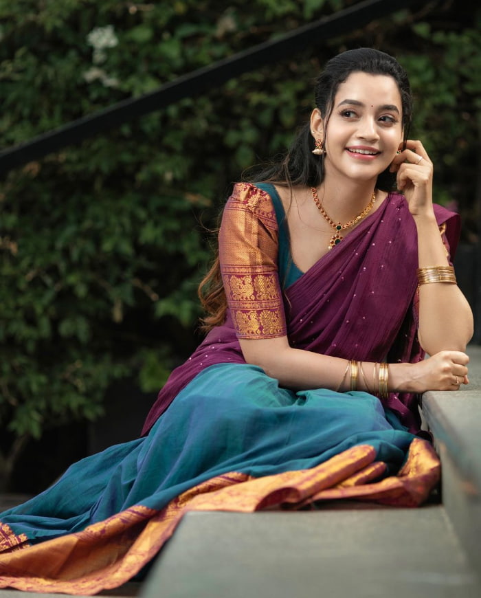 \"Captivating Moments: Latest Snapshots of Abarnathi to Brighten Your Day!\"