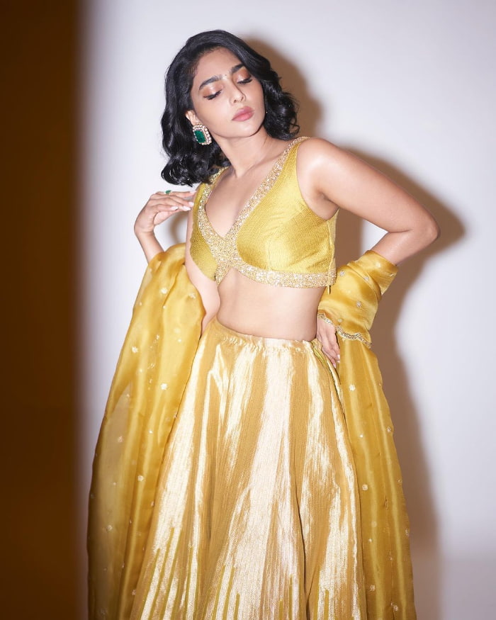 \"Latest Captivating Snaps of Aishwarya Lekshmi - Fresh Photo Gallery!\"