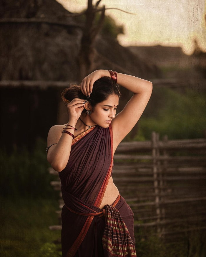 Captivating Divi Vadthya in Stunning Images - Latest Trending Hashtags