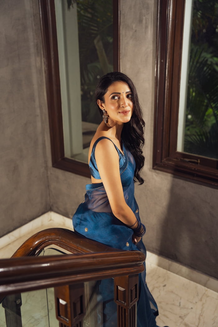 Trending Snapshots: Latest Captivating Images of Neha Shetty