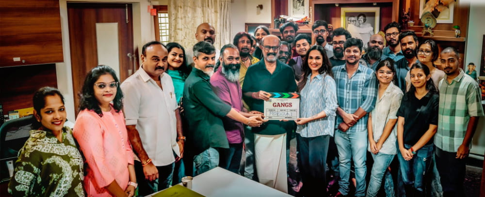 Ashok Selvan and Soundarya Rajinikanth seek Rajinikanth's blessings for Gangs