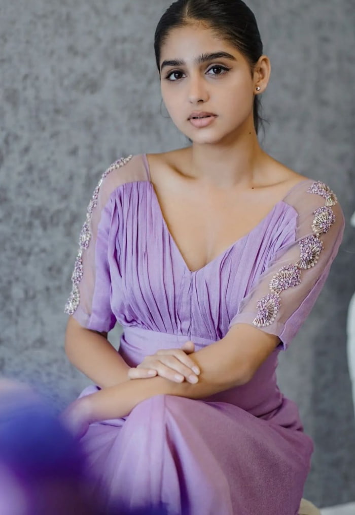 \"Captivating Snapshots of Anaswara Rajan | Trending Celebrity Photos\"