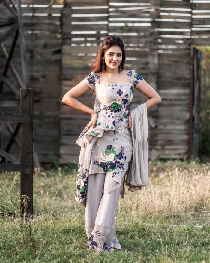 \"Trending Athulya Ravi Photos: Explore the Latest Snaps\"