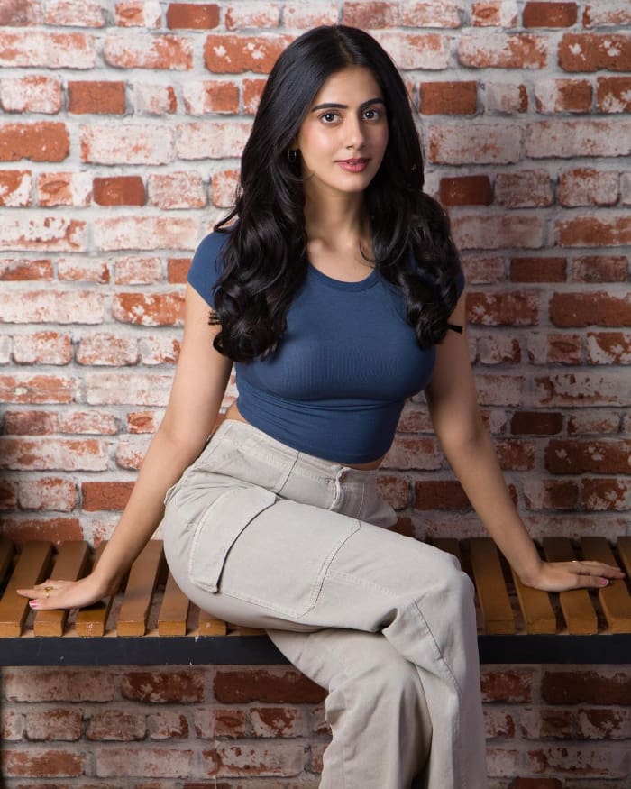 \"Gehna Sippy: Stunning New Pictures Unveiled!\"