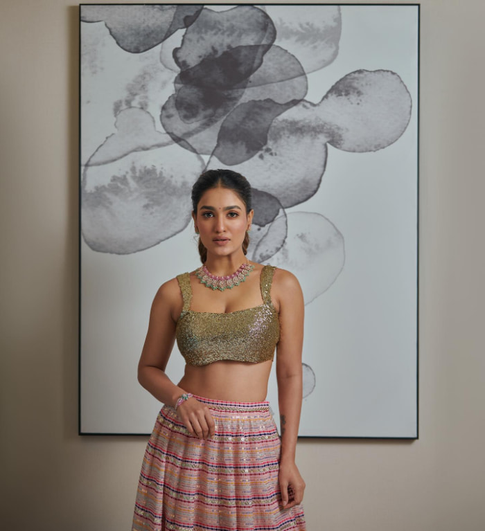 \"Captivating Saniya Iyappan Portraits: A Stunning Visual Showcase\"