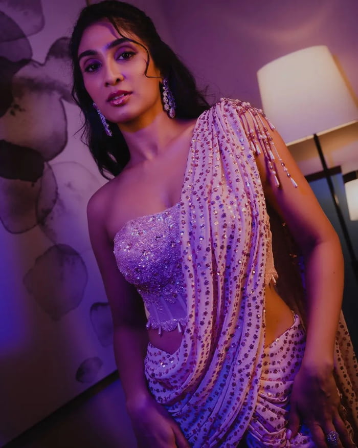 Trending Snaps of Deepti Sati | Latest Instagram-Worthy Pictures