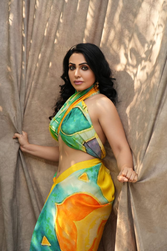 \"Stunning Nandini Rai: A Gallery of Gorgeous Photos\"